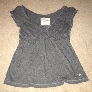 🎈FINAL MARKDOWN🎈Womens Abercrombie & Fitch top
